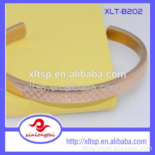 2015 Hot selling fashion sex bangle,womens gold bangle